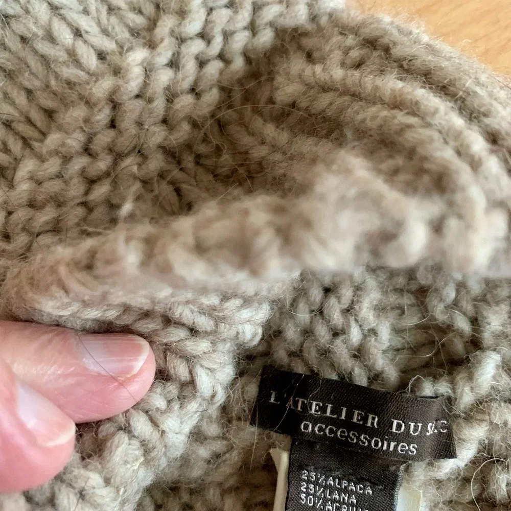 L’Atelier Du Sac Alpaca Blend Cozy Knit Beanie Hat Beige Oatmeal - Picture 8 of 8